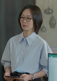 방한나
이봉련