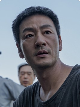 カン・テジュ　キャスト：パク・ヘス